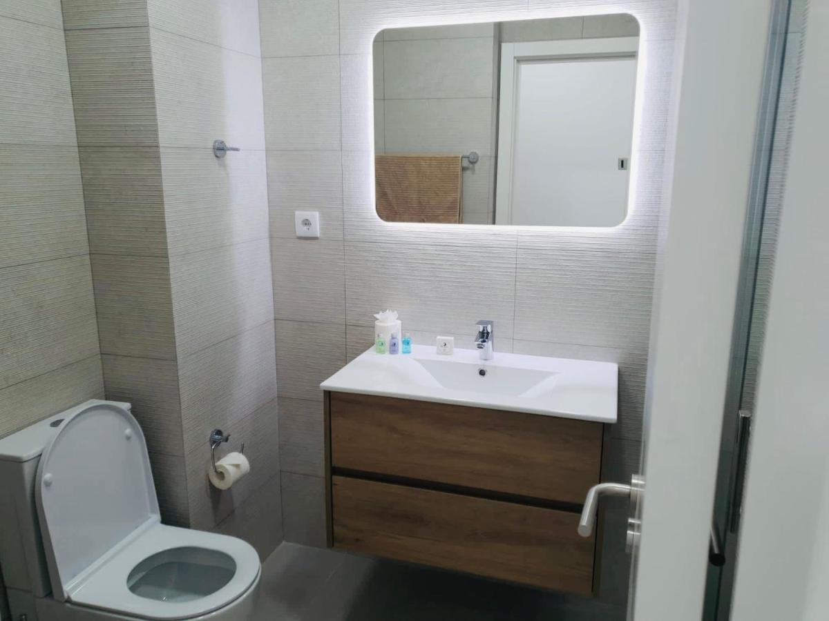 Central Lagos Apt With Marina Views Near Beaches Kültér fotó